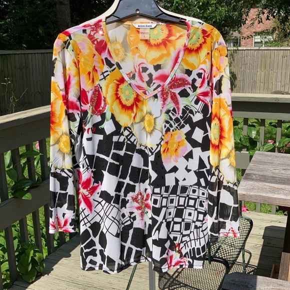 4 Peter Nygard Bundle - Picture 3 of 9